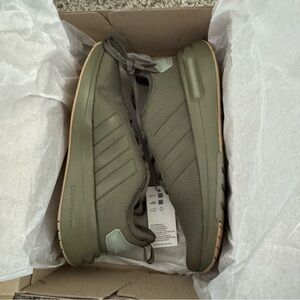 NWT adidas Racer TR23 Olive Strata IH2330 Men's Athletic Sneaker Green Textile